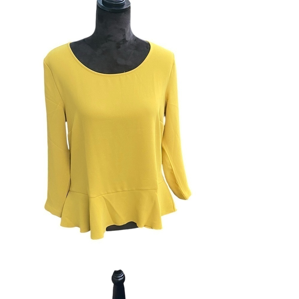 Ann Taylor Ladies Blouse Mustard 3/4” Sleeve Pull Over Peplum Ruffle Office M‎